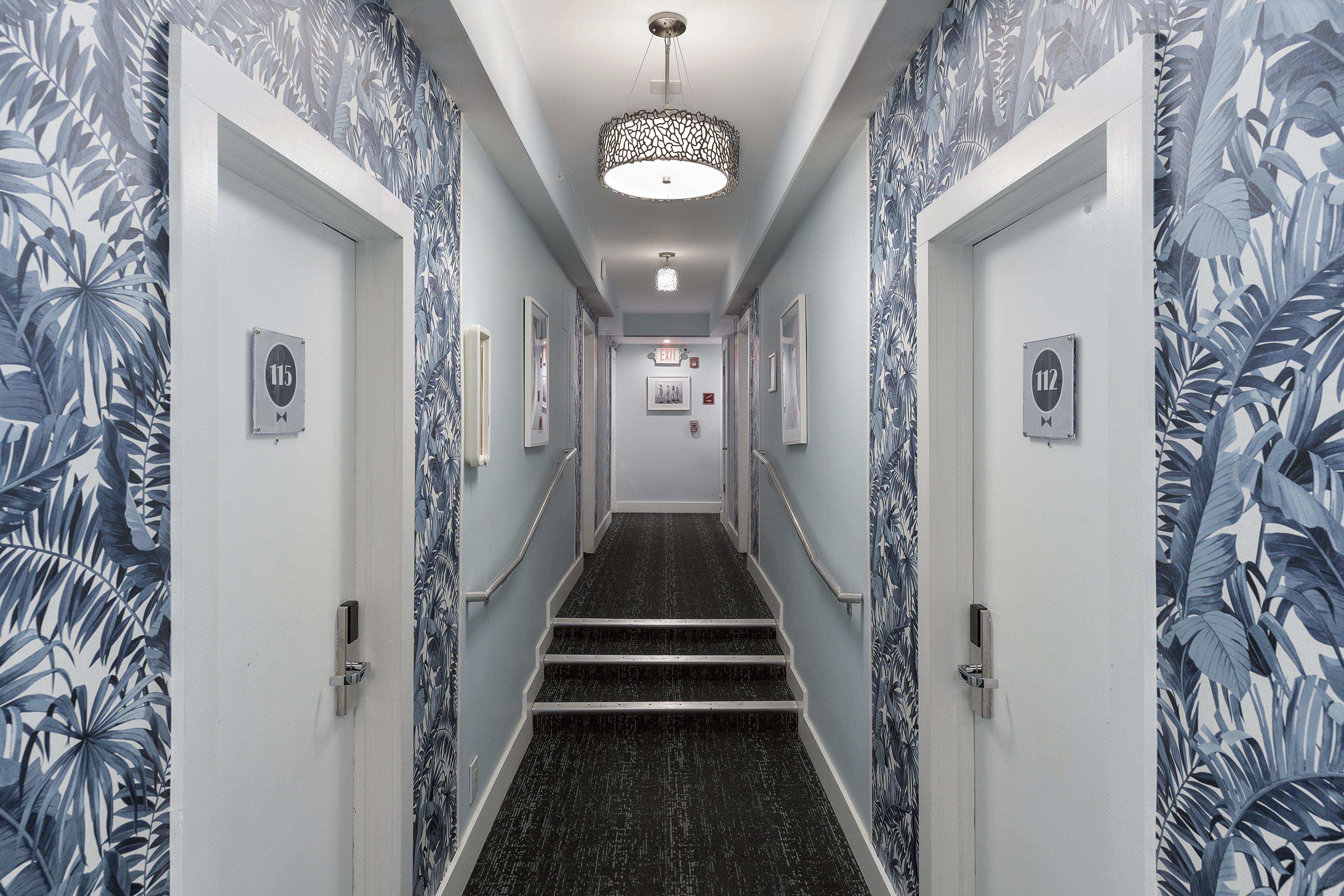 Penguin Hotel Майами-Бич Экстерьер фото