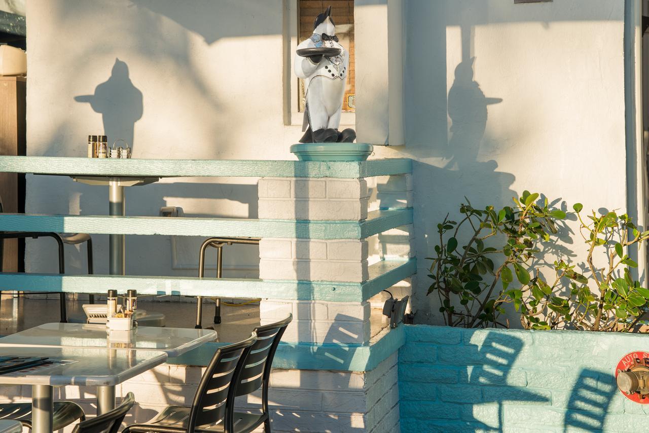 Penguin Hotel Майами-Бич Экстерьер фото